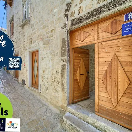 Apartamento Hrast *