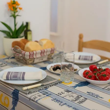 Hrast Apartment *